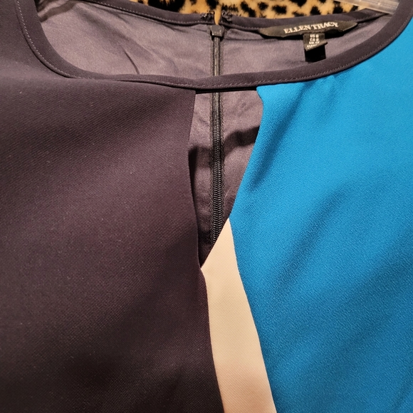 Women's sleeveless sheath dress - Picture 3 of 6